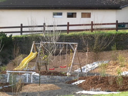 Ballestraz jardin mur en pierres sèches